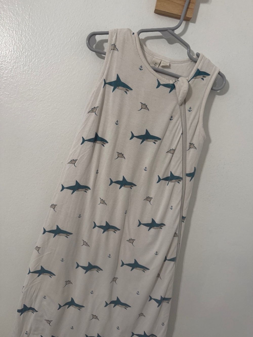 Kyte Baby White Shark Print Sleep Sack 6-18 Mos 1.0 Tog Wearable Blanket